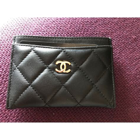 chanel card holder women.